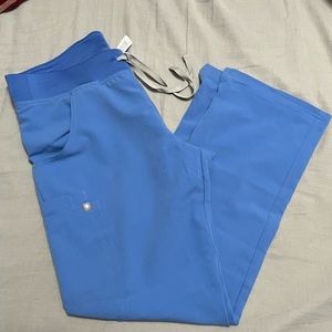 FIGS Clothing Kade Cargo Scrub Pants Size MP in Ceil Blue